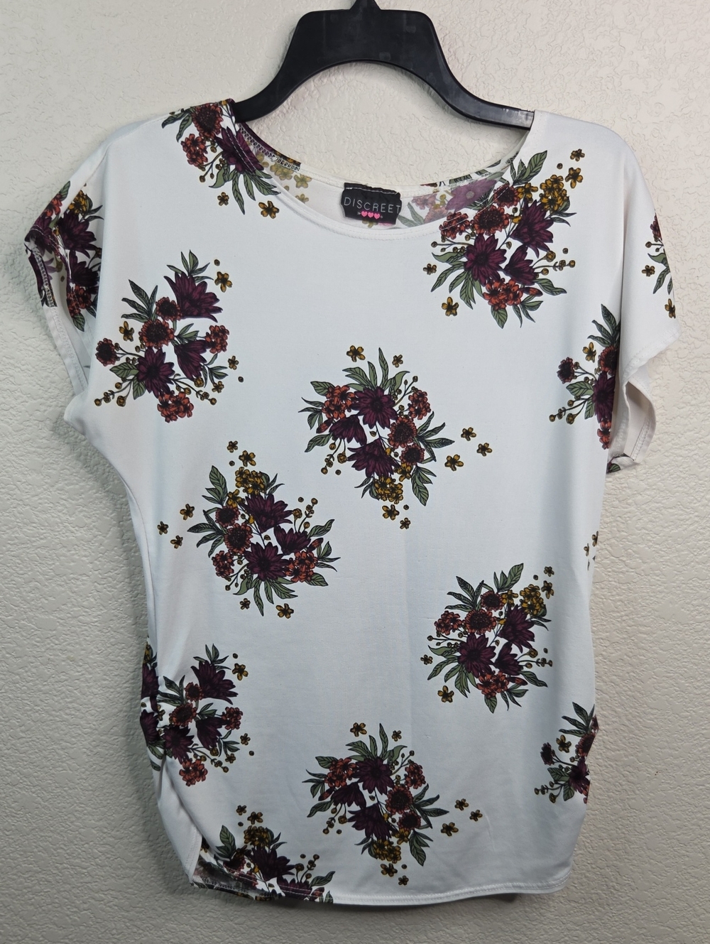 Discreet White Short Sleeve Floral Blouse with Burgundy & Green Bouquet Print